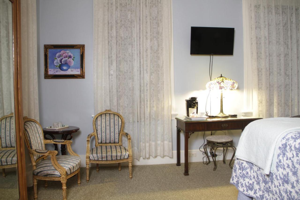 Flowertown Bed And Breakfast Саммервилл Экстерьер фото